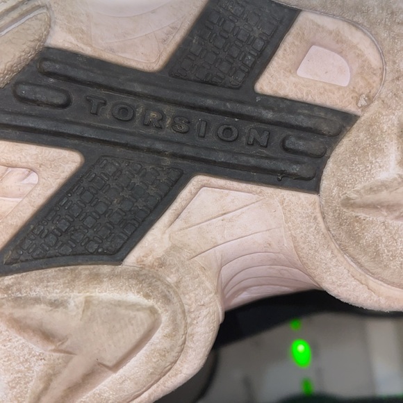 Adidas | unisex torsion shoes - Picture 8 of 9